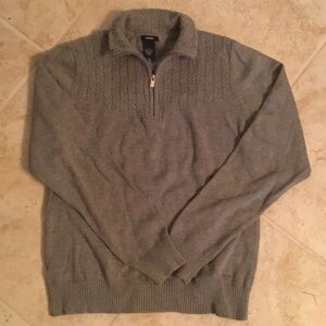 Ladie's Gray Sweater